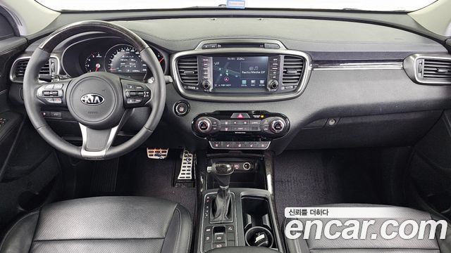 Kia Sorento 2017 — photo 10