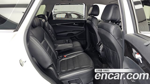Kia Sorento 2017 — photo 18