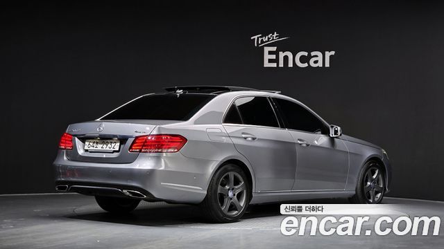 Mercedes-Benz E-Class 2014 — photo 2