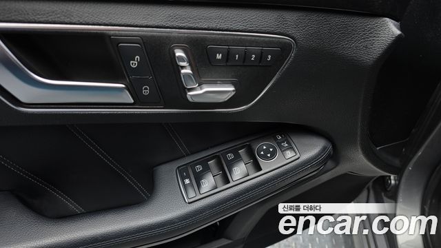Mercedes-Benz E-Class 2014 — photo 18