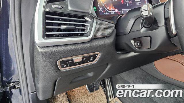 BMW X6 2022 — photo 27