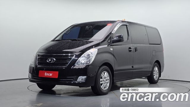 Hyundai Starex 2017 — photo 1