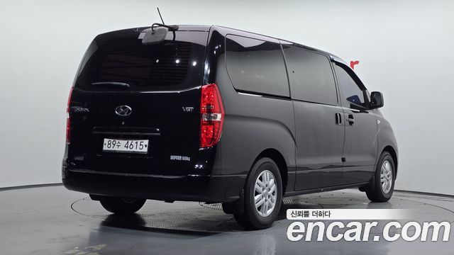 Hyundai Starex 2017 — photo 2