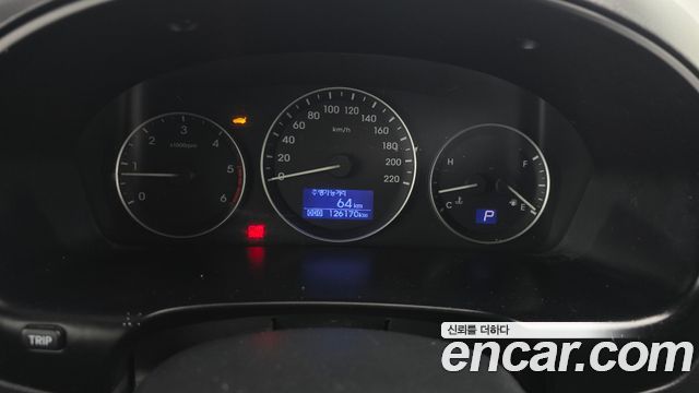 Hyundai Starex 2017 — photo 11