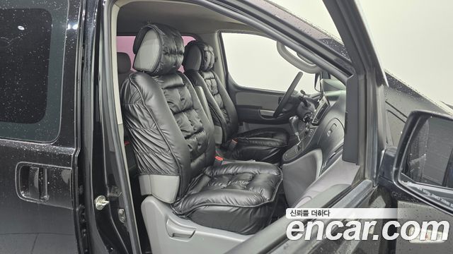 Hyundai Starex 2017 — photo 20
