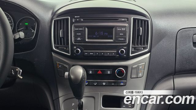 Hyundai Starex 2017 — photo 26