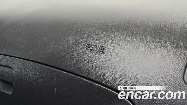 Hyundai Starex 2017 — photo 28
