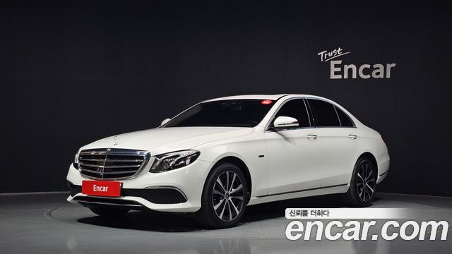 Mercedes-Benz E-Class 2020 — photo 1