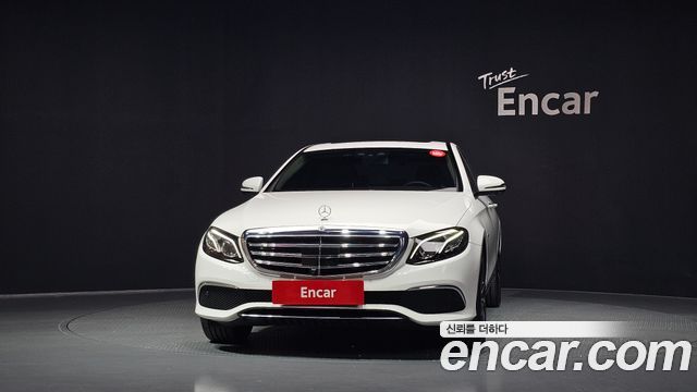 Mercedes-Benz E-Class 2020 — photo 3