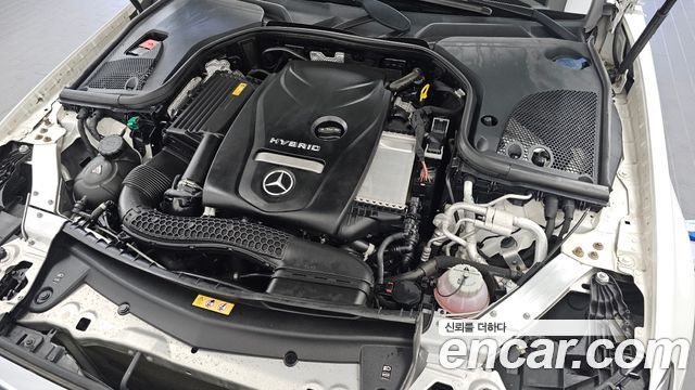 Mercedes-Benz E-Class 2020 — photo 6
