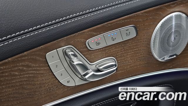 Mercedes-Benz E-Class 2020 — photo 35