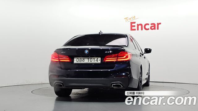 BMW 5-Series 2018 — photo 4