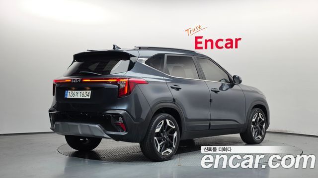 Kia Seltos 2023 — photo 2