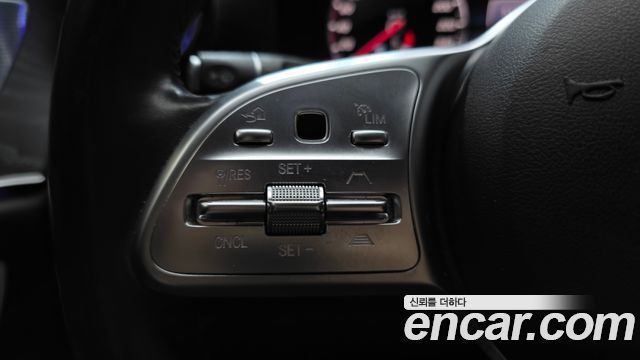 Mercedes-Benz CLS-Class 2019 — photo 26