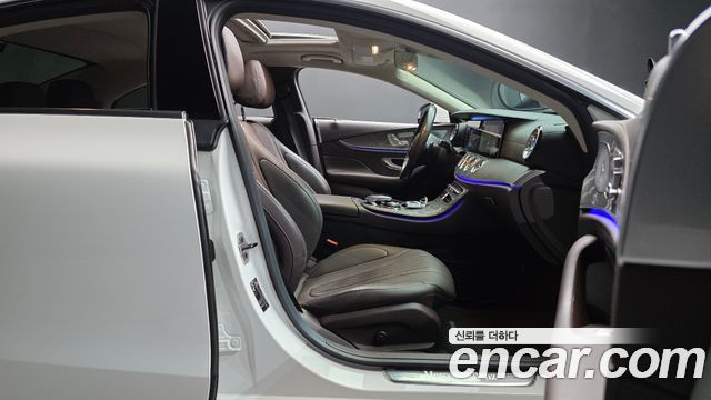 Mercedes-Benz CLS-Class 2019 — photo 16