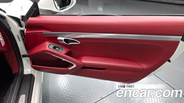 Porsche 718 2017 — photo 15