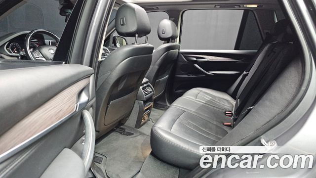 BMW X5 2016 — photo 12
