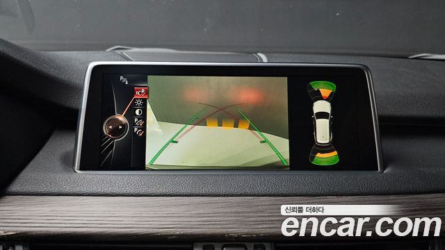 BMW X5 2016 — photo 15