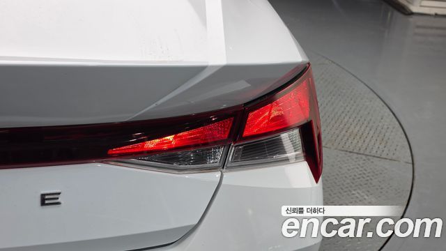 Hyundai AVANTE 2023 — photo 9
