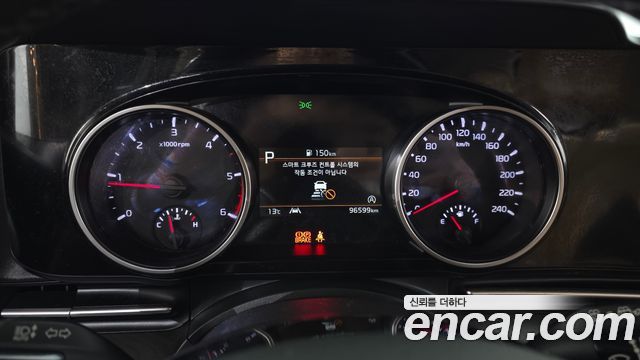 Kia Canival 2021 — photo 11