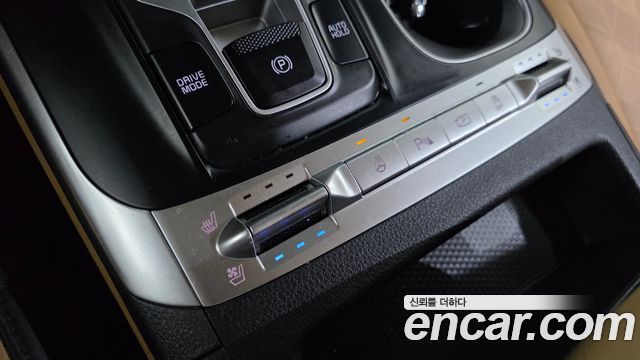 Kia Canival 2021 — photo 23