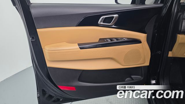 Kia Canival 2021 — photo 15