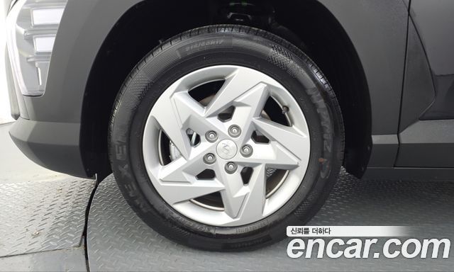 Hyundai Kona 2023 — photo 5
