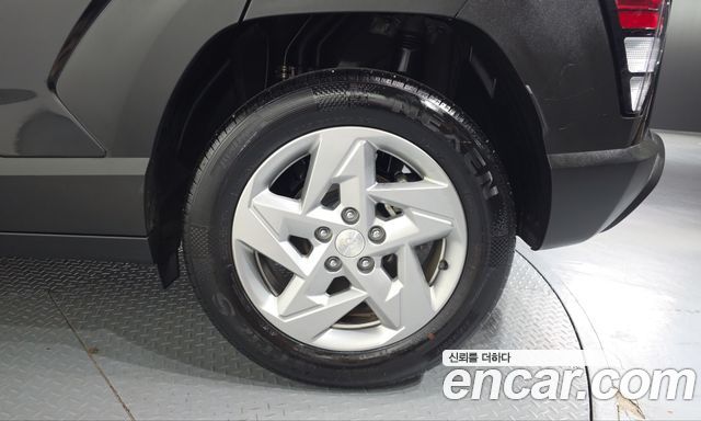Hyundai Kona 2023 — photo 7