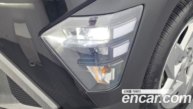 Hyundai Kona 2023 — photo 8