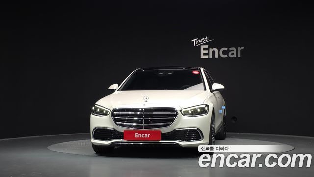 Mercedes-Benz S-Class 2023 — photo 3