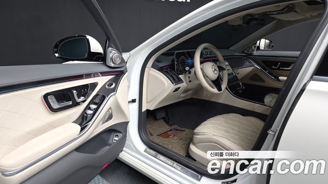 Mercedes-Benz S-Class 2023 — photo 13