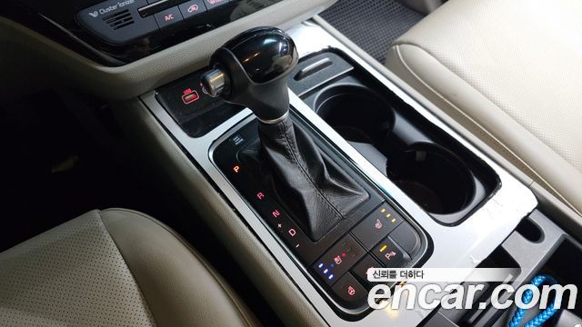 Kia Canival 2015 — photo 9