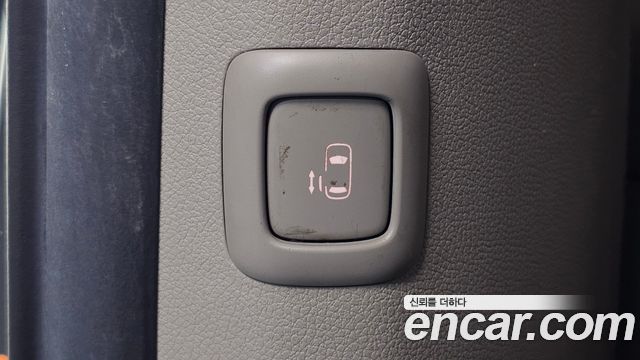 Kia Canival 2015 — photo 18