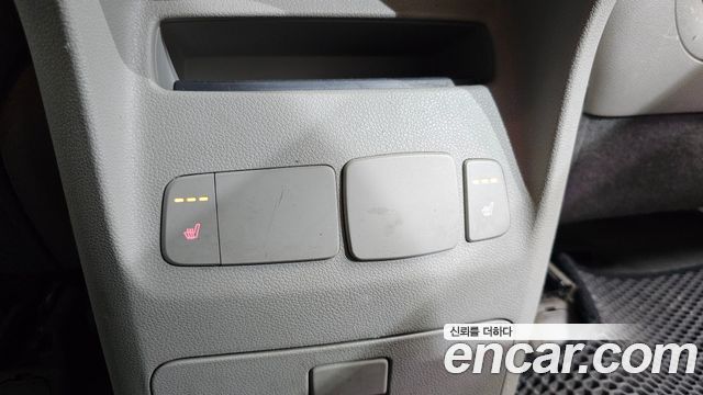 Kia Canival 2015 — photo 19