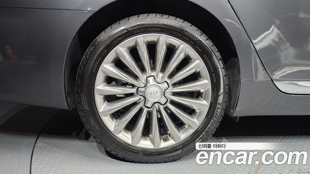 Kia K9 2016 — photo 5