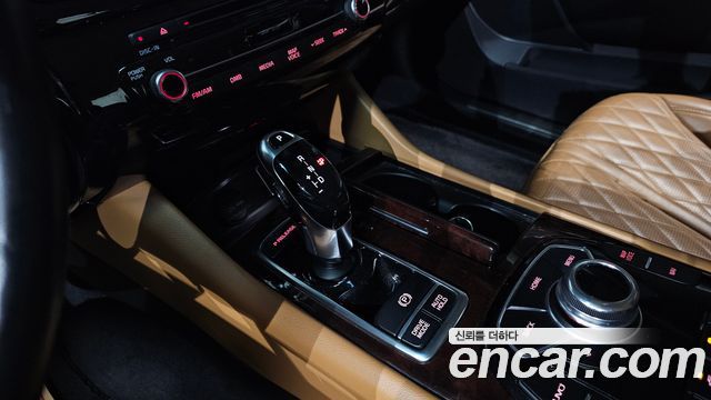 Kia K9 2016 — photo 12