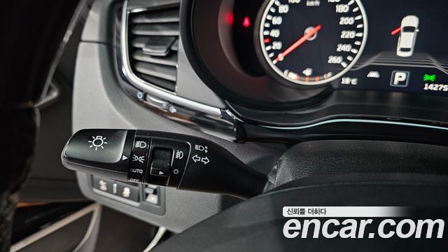 Kia K9 2016 — photo 34