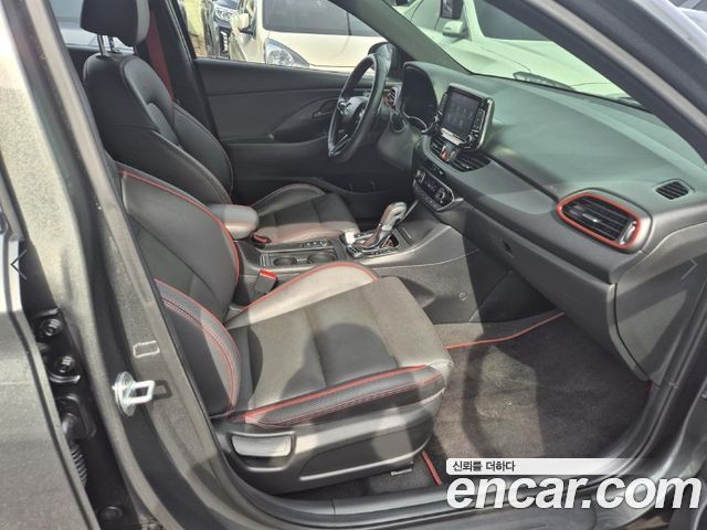 Hyundai i30 2020 — photo 14