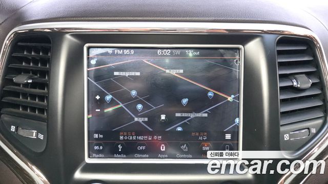 Jeep Cherokee 2018 — photo 14