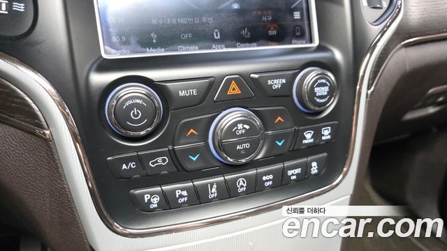 Jeep Cherokee 2018 — photo 17