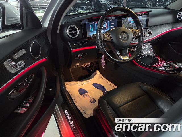 Mercedes-Benz E-Class 2017 — photo 9