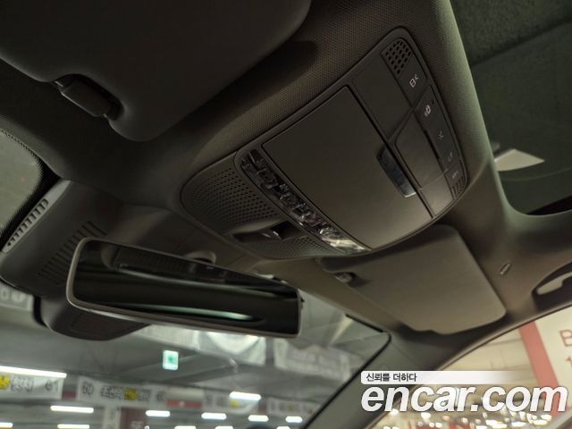 Mercedes-Benz E-Class 2017 — photo 13