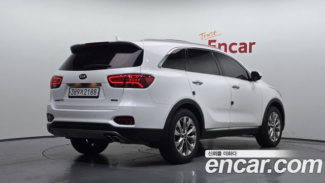 Kia Sorento 2018 — photo 2