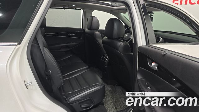 Kia Sorento 2018 — photo 19