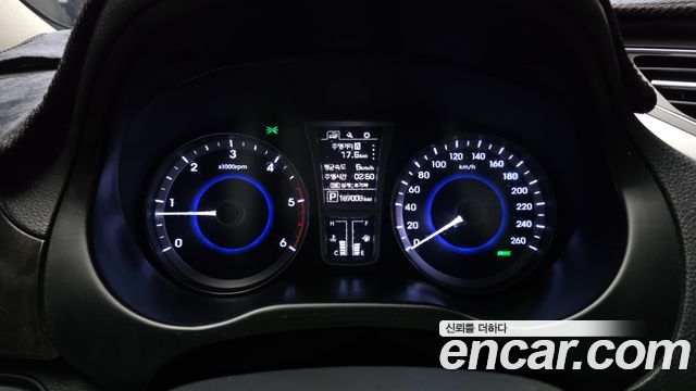 Hyundai Grandeur 2016 — photo 11
