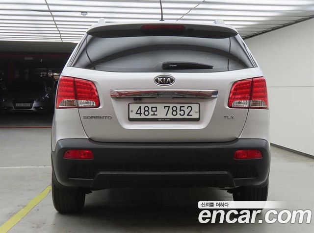Kia Sorento 2011 — photo 3