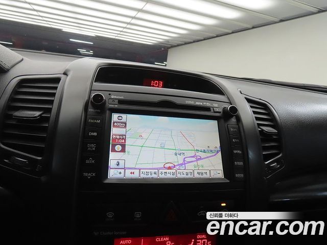 Kia Sorento 2011 — photo 15
