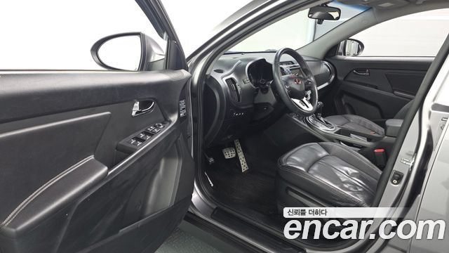 Kia Sportage 2011 — photo 13