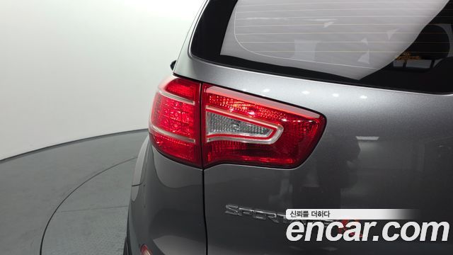 Kia Sportage 2011 — photo 9