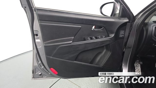 Kia Sportage 2011 — photo 14